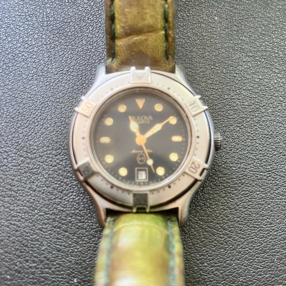 Vintage Bulova Marine Star quartz watch